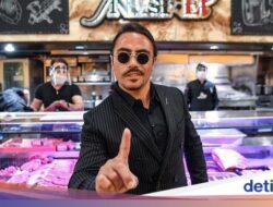 Salt Bae Jualan Steak Rp 12,8 Juta yang Bisa Dibawa Pulang