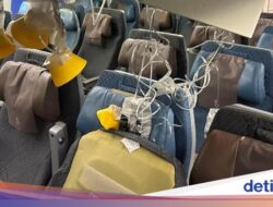 Korban Tewas Turbulensi Maut Sempat Dapat CPR 30 Menit Untuk Penumpang