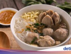 Benarkah Sebaiknya Tidak Minum Teh Usai Makan Bakso? Begini Kata Ahli