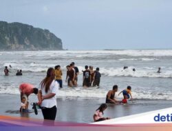 Akibat Nekat, 3 Wisatawan Jakarta Terseret Ombak Pantai Parangtritis