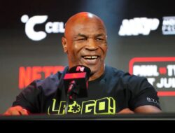 Pukul KO Jake Paul, Mike Tyson Dapat Bayaran Kecil