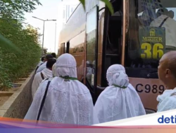 Jemaah Maktour Berangkat Ke Arafah