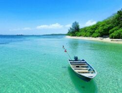 5 Pulau Cantik Di Kepulauan Riau, Surganya Pantai Indonesia yang Diapit Malaysia dan Singapura