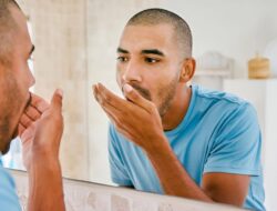 7 Gangguan yang Menyebabkan Bau Mulut meski Sudah Sikat Gigi