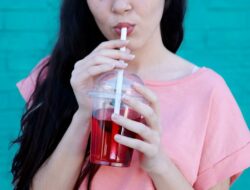 9 Ciri-ciri Ginjal Rusak Sebab Kebiasaan Konsumsi Minuman Manis