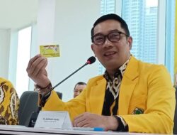Airlangga Minta Waktu Hingga KIM Putuskan Ridwan Kamil Maju Ke Jakarta atau Jabar