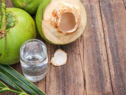 Apakah Air Kelapa Berkhasiat Sebagai Bersihkan Paru-Paru?
