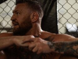 Batal Lawan Michael Chandler, Conor McGregor Disindir Petinju Tua