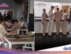 Ke Kafe India Ini Pengunjung Bisa Ngopi Bareng Polisi