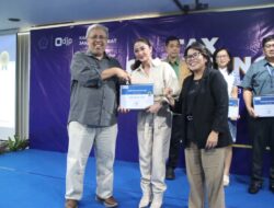 Dewi Perssik dan Sunan Kalijaga Terima Apresiasi WP Patuh Bersama DJP Jakbar