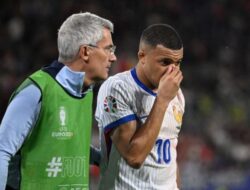 Tak Ada Ide Operasi, Kylian Mbappe Pakai Pelindung Hidung Lawan Belanda