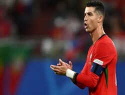 Ronaldo Bikin Pencapaian, Ceko Apes