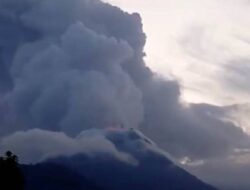 Gunung Lewotobi Laki-Laki Kembali Erupsi, Tinggi Letusan hingga 900 Meter