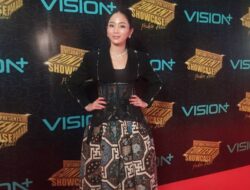 Hadiri Vision+ Content Showcase Parade, Bunga Zainal: Bertabur Bintang