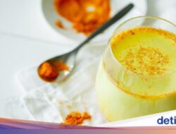 Nggak Kaleng-kaleng, 5 Manfaat Minum Air Jahe dan Kunyit Tiap Hari