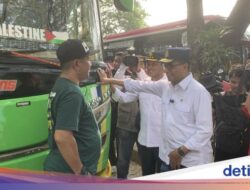 Sidak Kendaraan Angkutan Umum Wisata Internasional Di Ragunan, Menhub Temukan 4 Kendaraan Tak Laik Jalan