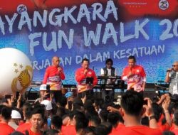 Momen Kapolri, Jamintel, dan KSAD ‘Ambyar’ Bareng Hingga Panggung Fun Walk HUT Hingga-78 Bhayangkara