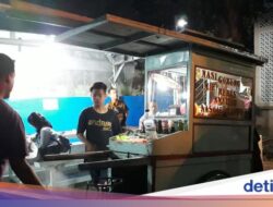 Nasi Goreng Gerobakan Lebih Lezat, Rahasianya Pakai Trik Ini!