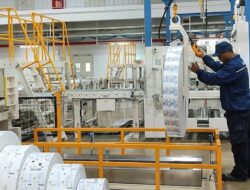 Pabrik Kertas Laminasi Aseptik Resmi Beroperasi secara Komersil