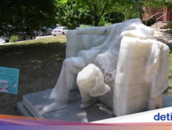 Panas Brutal Cuaca AS, Patung Lilin Abraham Lincoln Meleleh