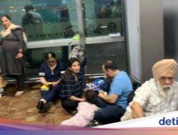 Delay 20 Jam, Penumpang Pingsan Ke Kabin Pesawat Tanpa AC