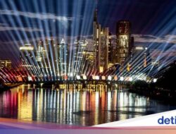 Pertunjukan Cahaya Terangi Kota Frankfurt Jelang Euro 2024
