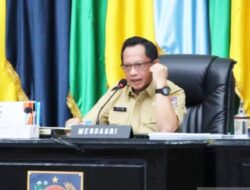 Pj Kepala Daerah Maju Pemungutan Suara Kepala Daerah Serentak, Mendagri Minta Jangan Ada Baliho Dukungan