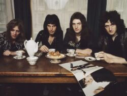 Queen Jual Harta Karun Laku Rp19 Triliun, Pecahkan Catatan Sejarah Alunan Dunia