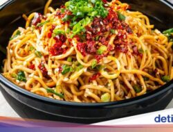 Resep Mie Goreng Korea Super Pedas yang Hangatnya Bikin Nagih