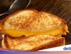 Tips Bikin Roti Panggang Keju Lumer Agar Teksturnya Tetap Renyah