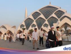 Masjid Al Jabbar Gratiskan Parkir Nih, Tapi Hanya Sambil