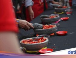 Serunya Lomba Ngulek Cabai Ke PRJ Kemayoran
