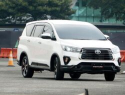 Toyota Innova Laris Didukung Model Lama Reborn