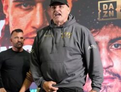 Tyson Fury Pecat Ayahnya Bersama Jajaran Manajer, Buntut Instruksi Kacau Lawan Oleksandr Usyk