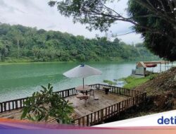 Wisata Alam Jembangan, Waduk yang Ada Pulaunya