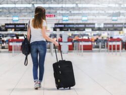 Viral! Kesal Tak Diantar Hingga Bandara, Wanita Ini Tuntut Pacarnya Ganti Rugi Rp301 Juta