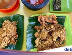 10 Warung Sunda Prasmanan Bersama Sambal Dadak yang Nampol