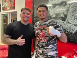 Andy Ruiz Jr. Senang Hati Lawan David Benavidez Ke Kelas Berat