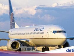 Terbaru Lepas Landas, eh… Roda Pesawat Boeing Copot!