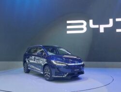 Intip Spesifikasi BYD M6 yang Harganya Usik Rush dan Innova Zenix