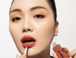 Capek Punya Bibir Kering? Berikut Cara Mengatasinya!