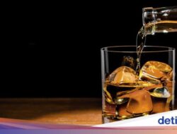 Malam Mabuk-mabukan, Paginya Turis ‘Terjun’ Bersama Balkon Hotel