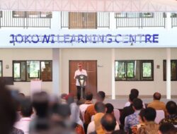 Didampingi Zulhas, Kepala Negara Resmikan Jokowi Learning Centre Ke SMA Kebangsaan Lampung