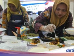 Emak-emak Ke Tangerang Adu Skill Ciptakan Menu Minuman Bergizi