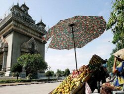 Getol Bangun Infrastruktur, Tetangga Indonesia Ini Terbelit Utang China