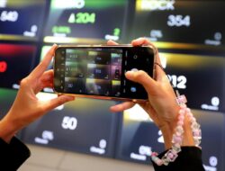 IHSG Akhir Pekan Ditutup Melompat Di 7.253, Transaksi Bursa Sentuh Rp9,45 Triliun