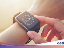 Peselancar Terseret Ombak, Diselamatkan Smartwatch