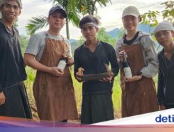 Kisah Mantan Olahragawan Badminton Menelusuri Hutan Baduy Untuk Cari Madu Asli