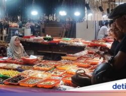 Pasar Batu Akik Rawa Bening Tetap Berkilau