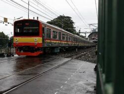 Ingat Kereta Lebih Prioritas Didalam Kendaraan Pribadi Damkar, Ambulans dan Kepala Negara